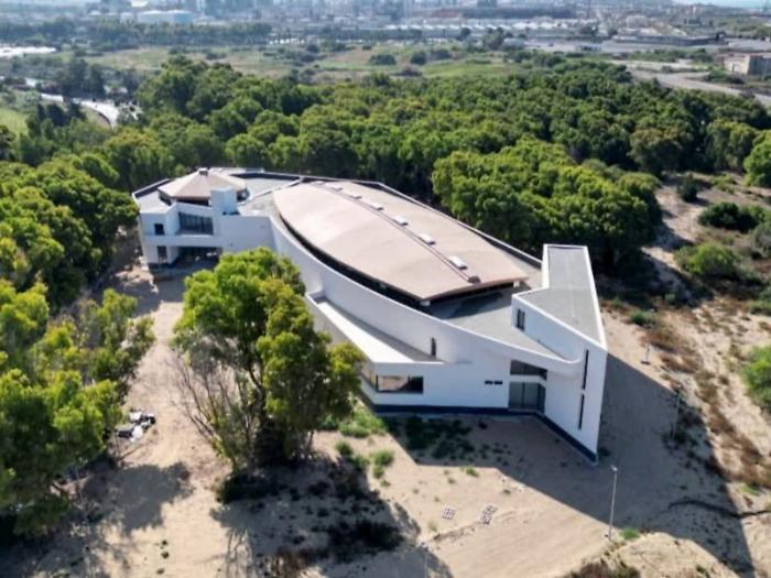 Apre a Gela il museo dei relitti greci: una nave nella nave, il porto ritrovato