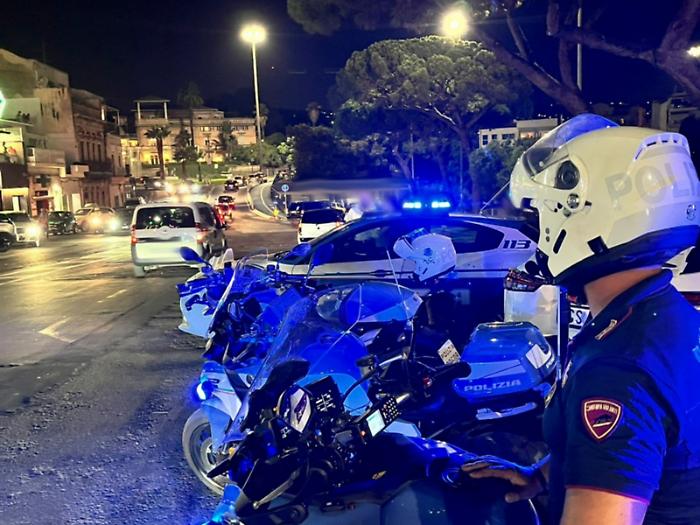 Alta tensione in tutti i quartieri. Forse collegate le due sparatorie di sabato sera