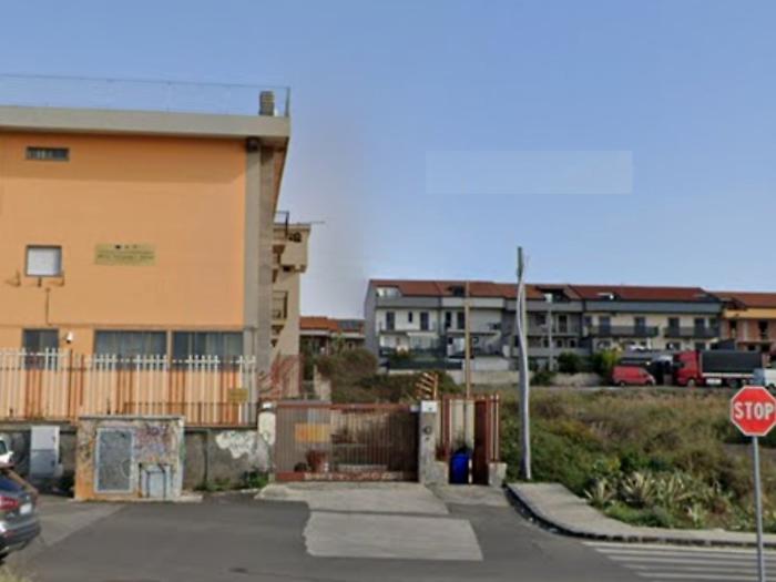 Tentato furto a scuola: presi dai carabinieri due 38enni