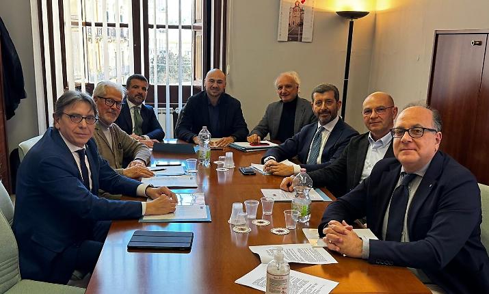 Il Comitato consultivo del Consorzio universitario nisseno nasce tra le polemiche. La Cgil: "Ci sono soltanto uomini"