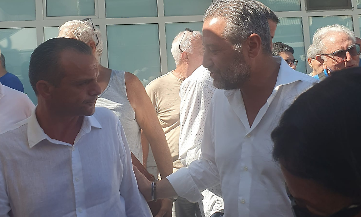 De Luca show a Gela: &laquo;Non ho l'et&agrave; per giocare ai soldatini&raquo; e gelo con Di Paola sul campo largo