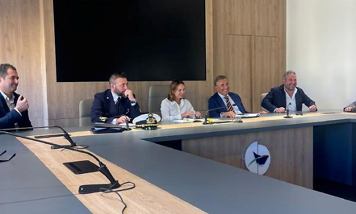 Sul porto insabbiato lo scontro si &ldquo;incaglia&rdquo;